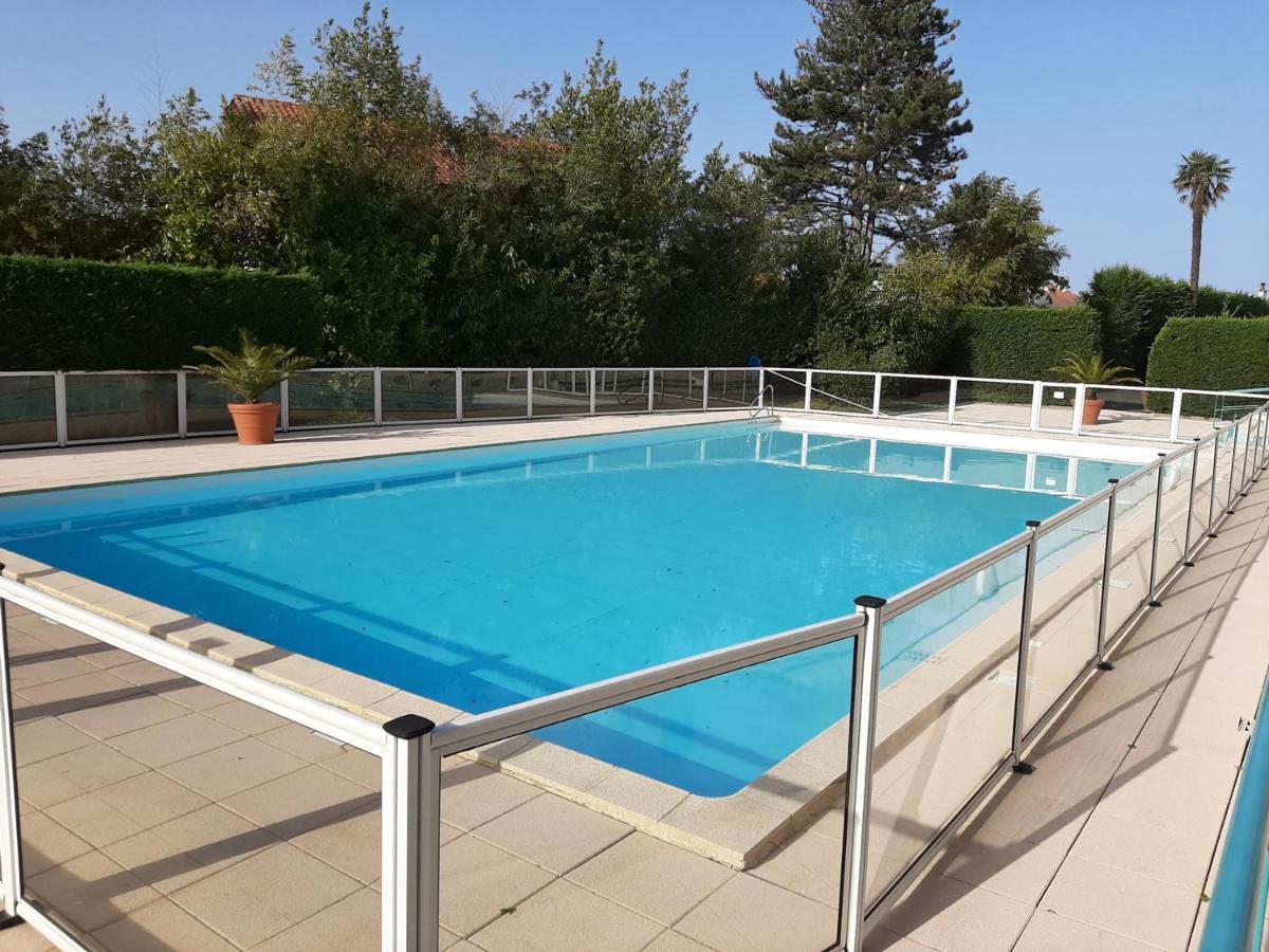 Appartement A Ciboure Avec Terrasse, Piscine Chauffee Et Parking - Ideal Golf Et Plage - Fr-1-239-551 外观 照片