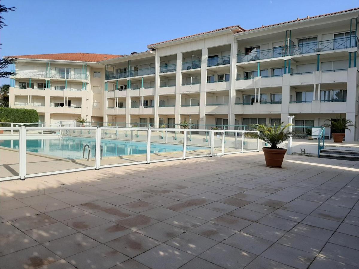Appartement A Ciboure Avec Terrasse, Piscine Chauffee Et Parking - Ideal Golf Et Plage - Fr-1-239-551 外观 照片